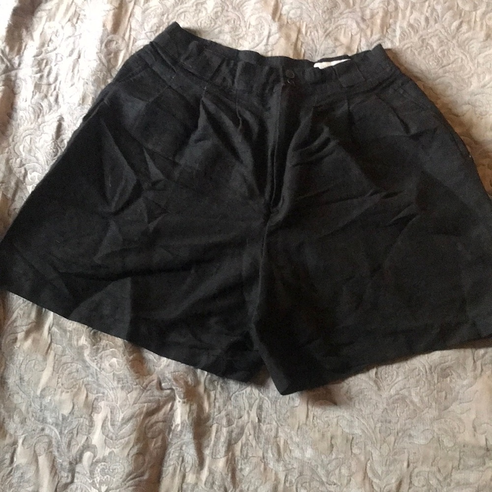 Vintage Casual Corner & Co black linen dress shorts
